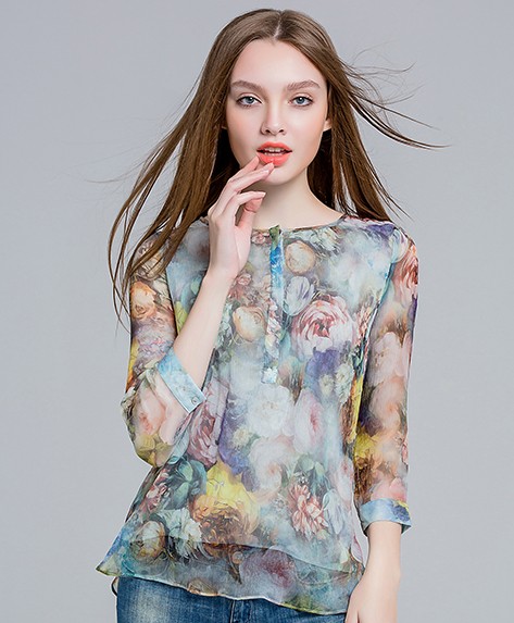 Tops - Floral printed silk crinkle top